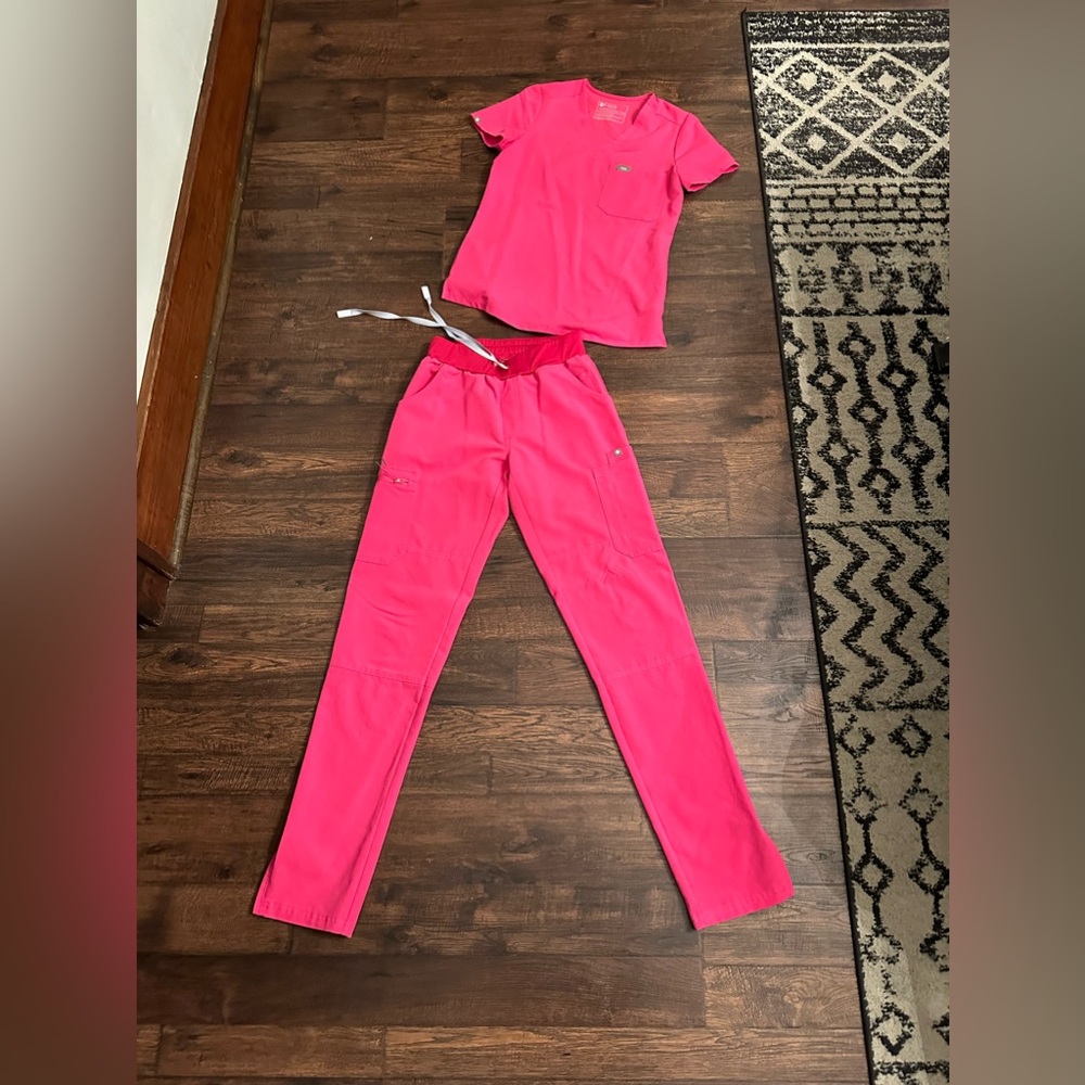 Hot pink figs great shape